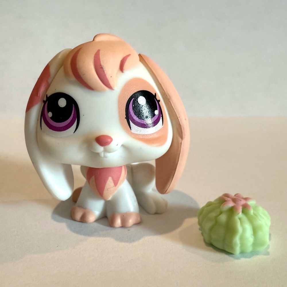 Littlest Pet Shop LPS 1304 Floppy Ear Rabbit White Pink ~ Authentic